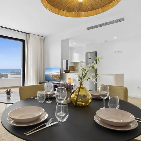 Vivi Homes - La Vista - Pool - Terrace - Comfort And Relax إِستيبونا