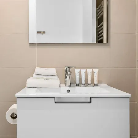 Vivi Homes - La Vista - Pool - Terrace - Comfort And Relax *