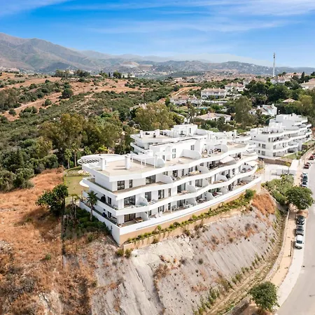 Vivi Homes - La Vista - Pool - Terrace - Comfort And Relax Apartment