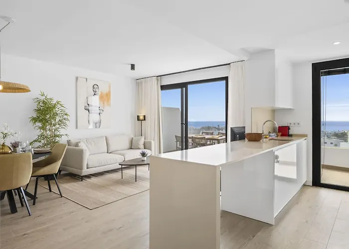 Vivi Homes - La Vista - Pool - Terrace - Comfort And Relax Apartment Estepona