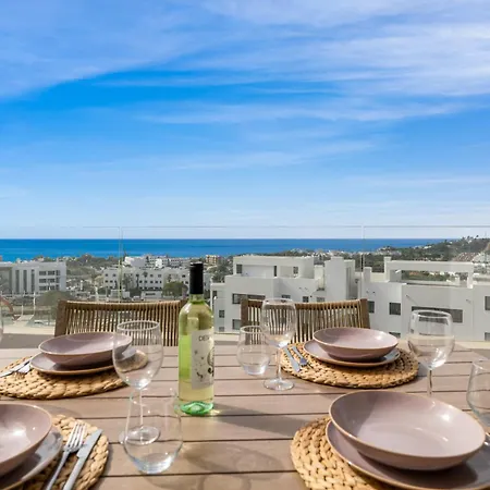 Vivi Homes - La Vista - Pool - Terrace - Comfort And Relax Апартаменты *